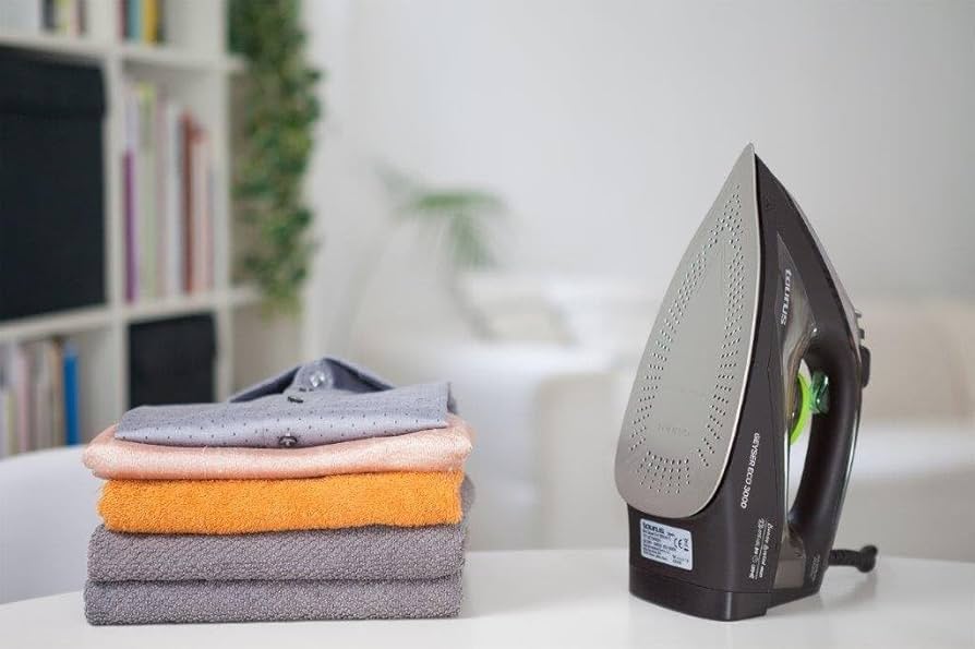 Taurus 918776 Iron Steam/Dry/Spray Anodized Black 330ml 3000W "Geyser Eco 3000"