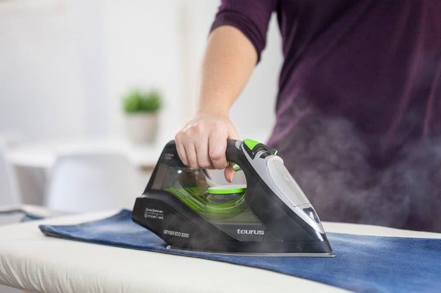 Taurus 918776 Iron Steam/Dry/Spray Anodized Black 330ml 3000W "Geyser Eco 3000"