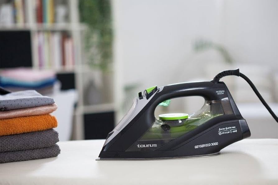 Taurus 918776 Iron Steam/Dry/Spray Anodized Black 330ml 3000W "Geyser Eco 3000"