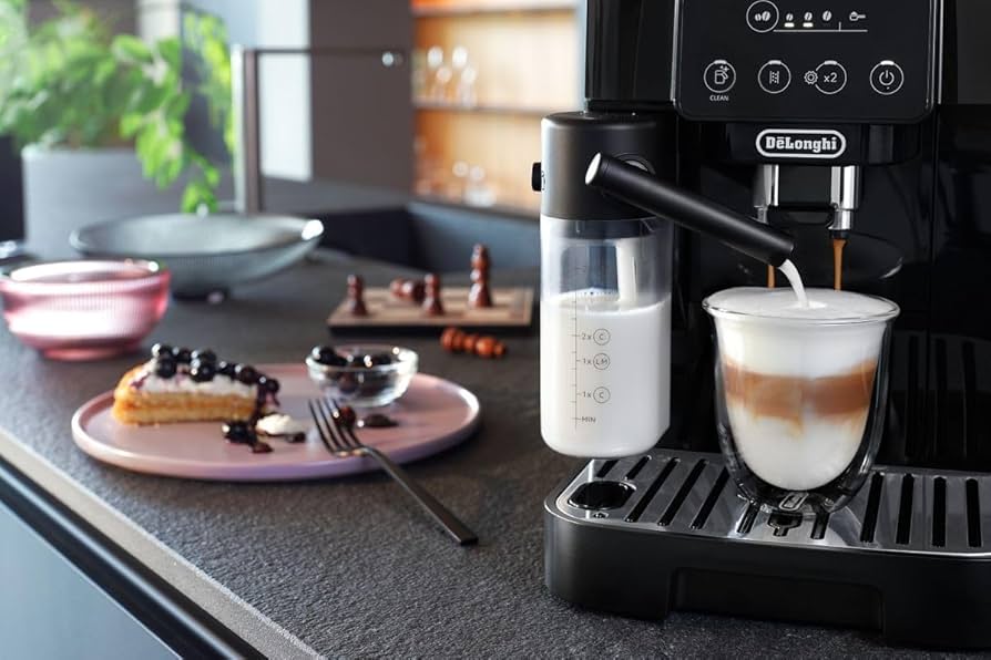 De'Longhi Magnifica Start Milk Fully Automatic Coffee Machine ECAM220.60.B