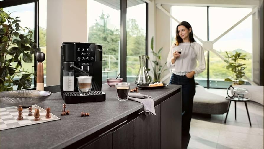 De'Longhi Magnifica Start Milk Fully Automatic Coffee Machine ECAM220.60.B