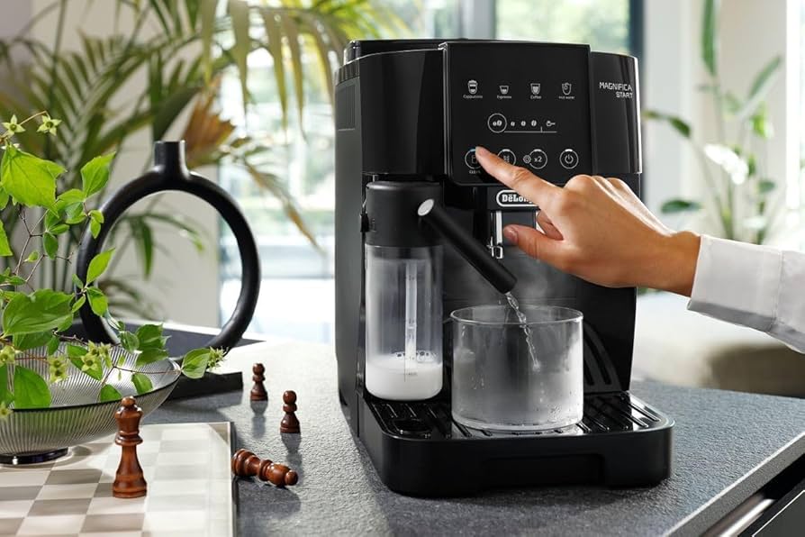 De'Longhi Magnifica Start Milk Fully Automatic Coffee Machine ECAM220.60.B